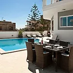 Villa Belvedere St. Julian's