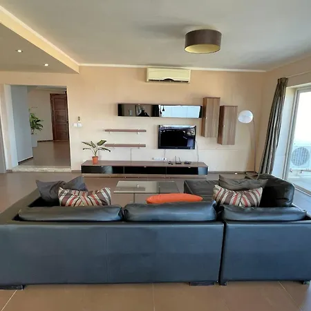 ヴィラ Belvedere *